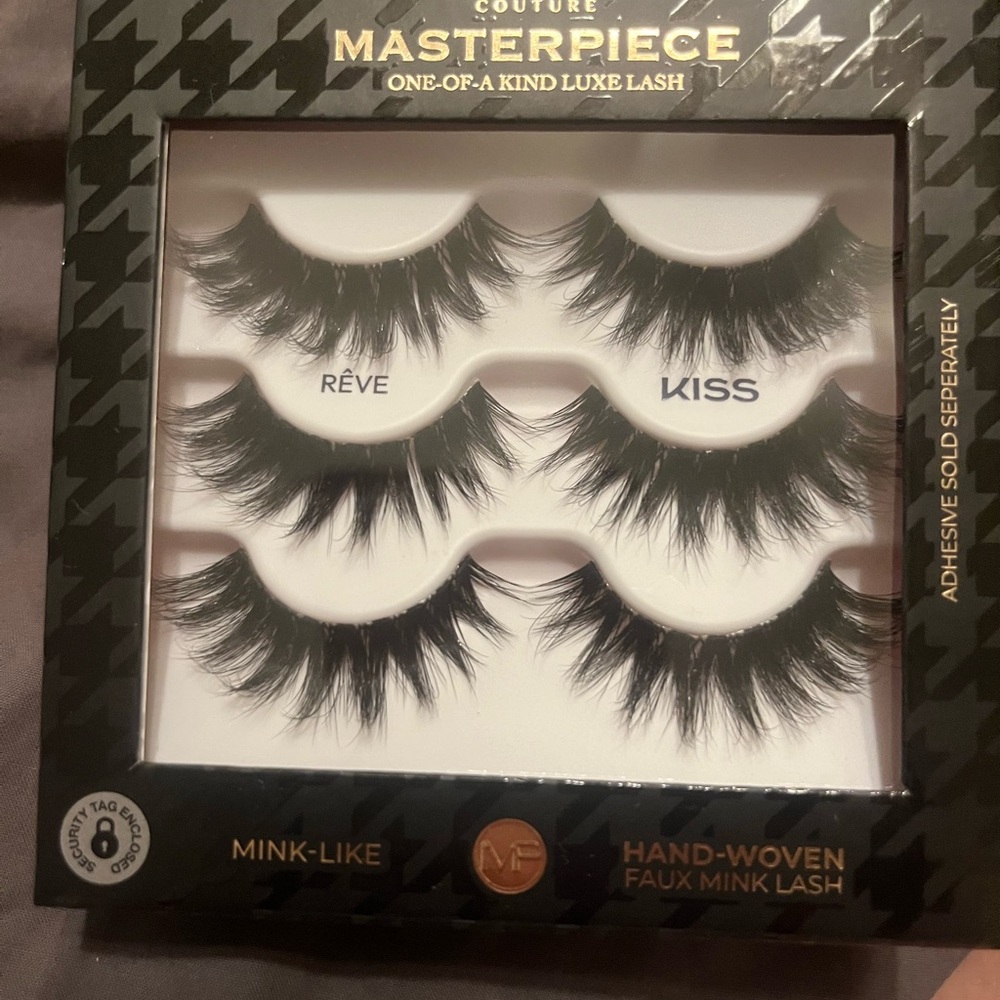 Kiss Masterpiece One-of-a-Kind Luxe Mink-Like False Lashes in Black (3 Pairs)